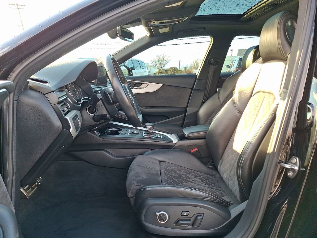 Used 2019 Audi S4 Premium w/ Convenience Package image 15