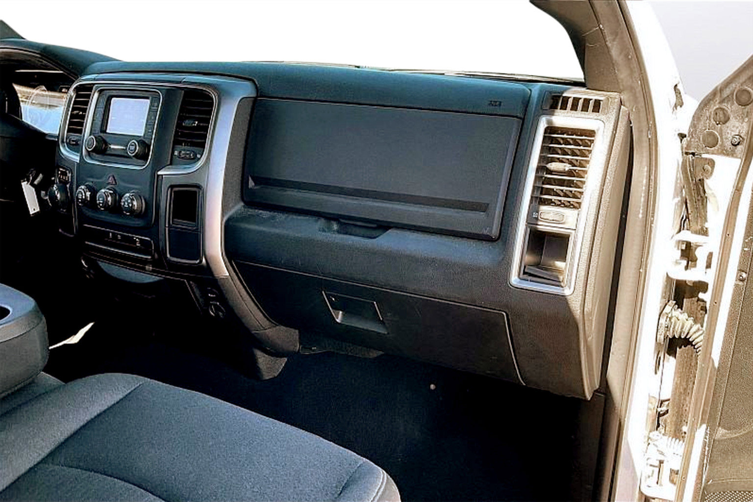 Used 2024 RAM 1500 Classic Warlock image 15