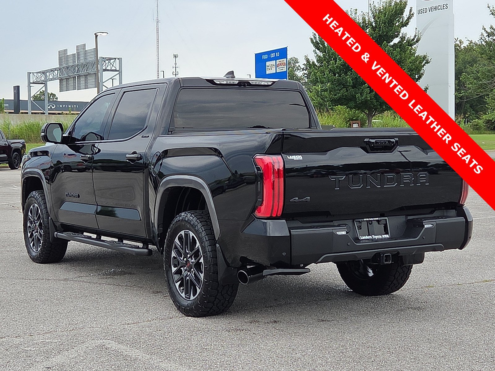 Used 2024 Toyota Tundra Limited AWD/4WD image 4