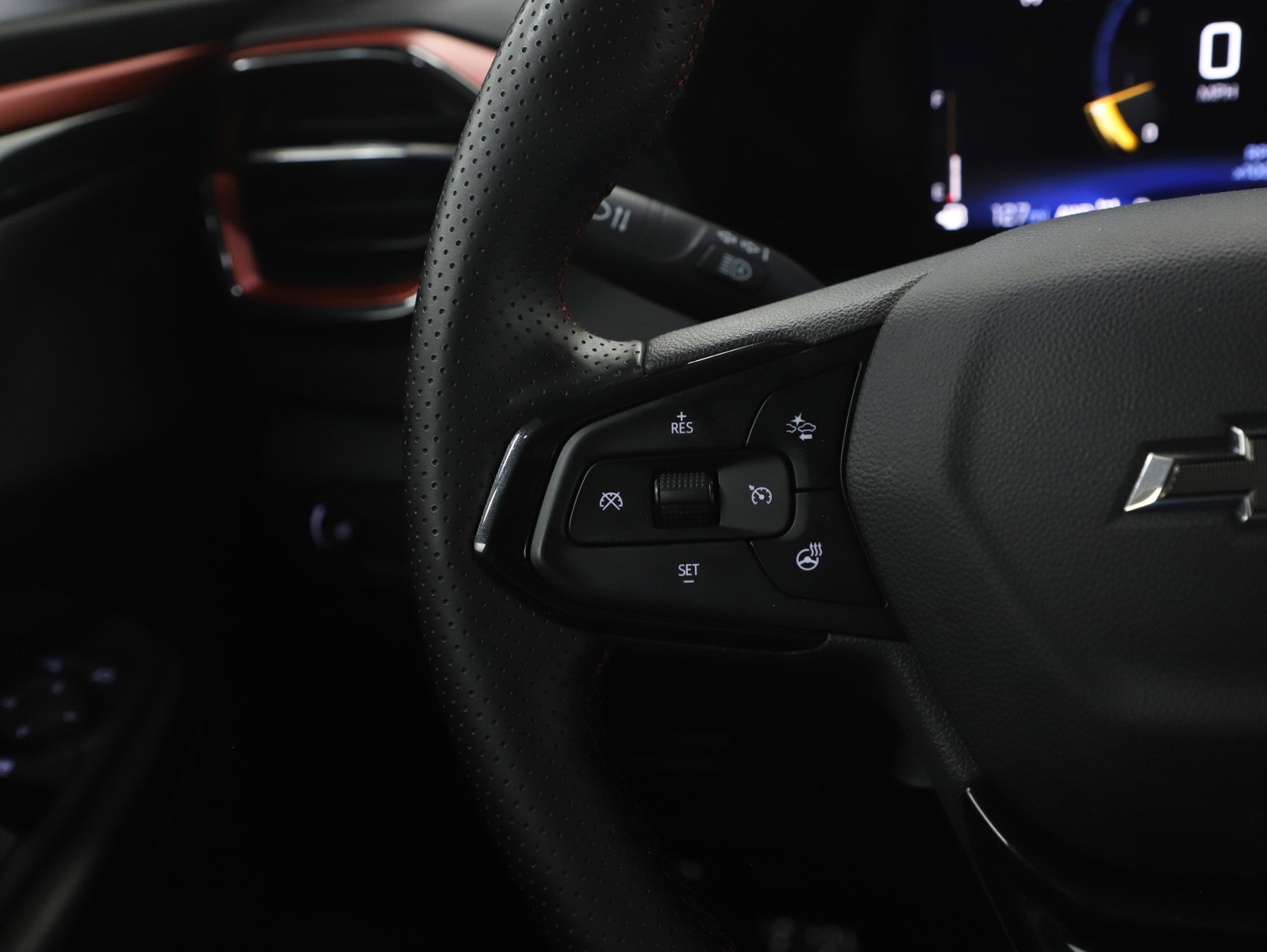 Used 2024 Chevrolet TrailBlazer RS w/ Driver Confidence Package image 24