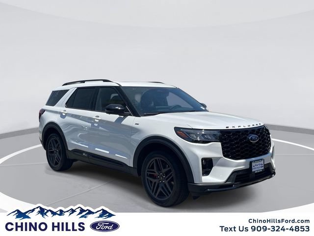 New 2026 Ford Explorer ST-Line w/ ST-Line Street Pack AWD/4WD image 1