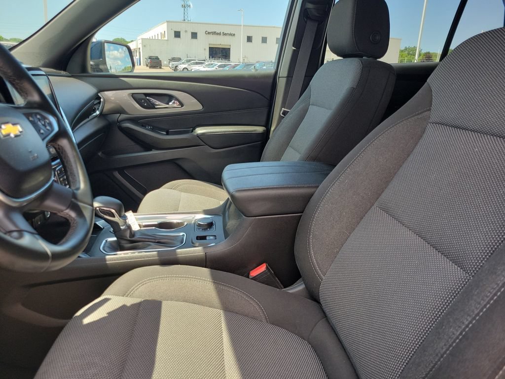 Certified 2023 Chevrolet Traverse LT FWD image 21
