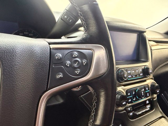 Used 2020 GMC Yukon Denali w/ Denali Ultimate Black Edition AWD/4WD image 16