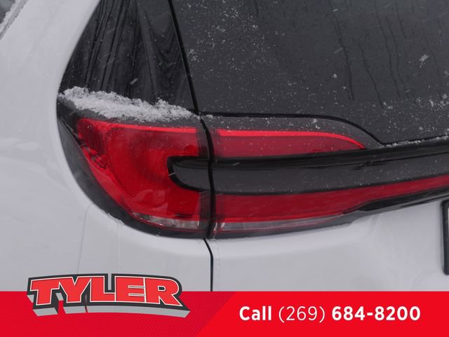 New 2026 Chrysler Pacifica Pinnacle w/ Trailer Tow Group AWD/4WD image 12