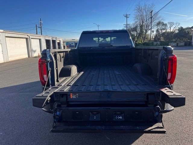 Used 2023 GMC Sierra 3500 Denali w/ Denali Ultimate Package AWD/4WD image 10