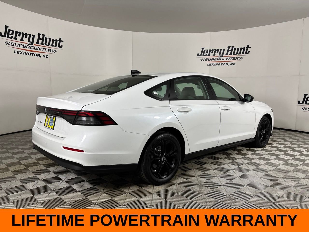 Used 2025 Honda Accord SE image 5