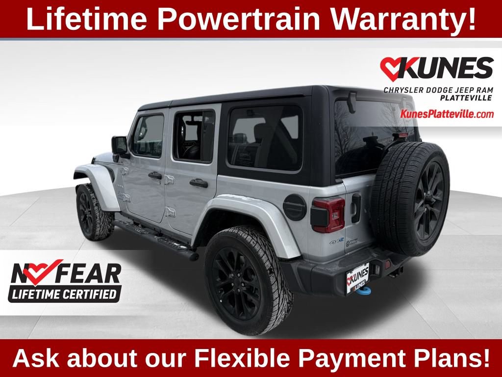 Used 2023 Jeep Wrangler Unlimited Sahara image 9