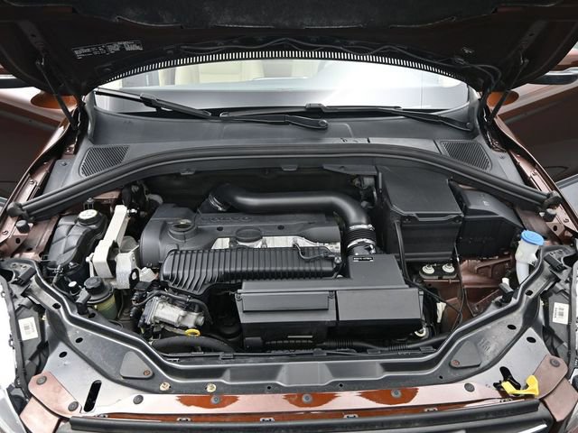 Used 2015 Volvo XC60 T5 Platinum w/ Climate Package image 20