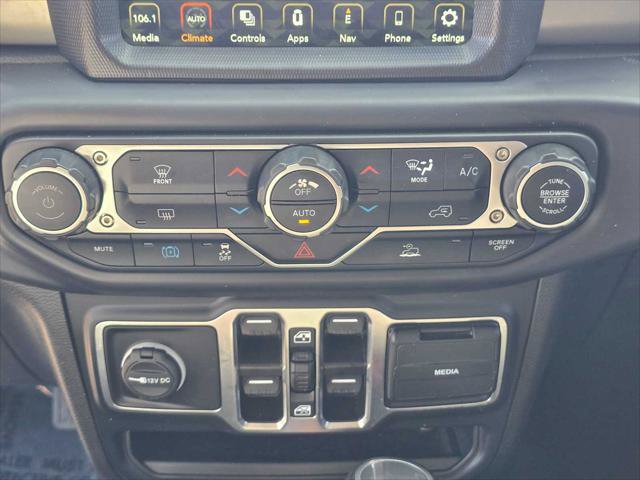 Used 2023 Jeep Wrangler Unlimited w/ 8.4" Radio Group AWD/4WD image 28