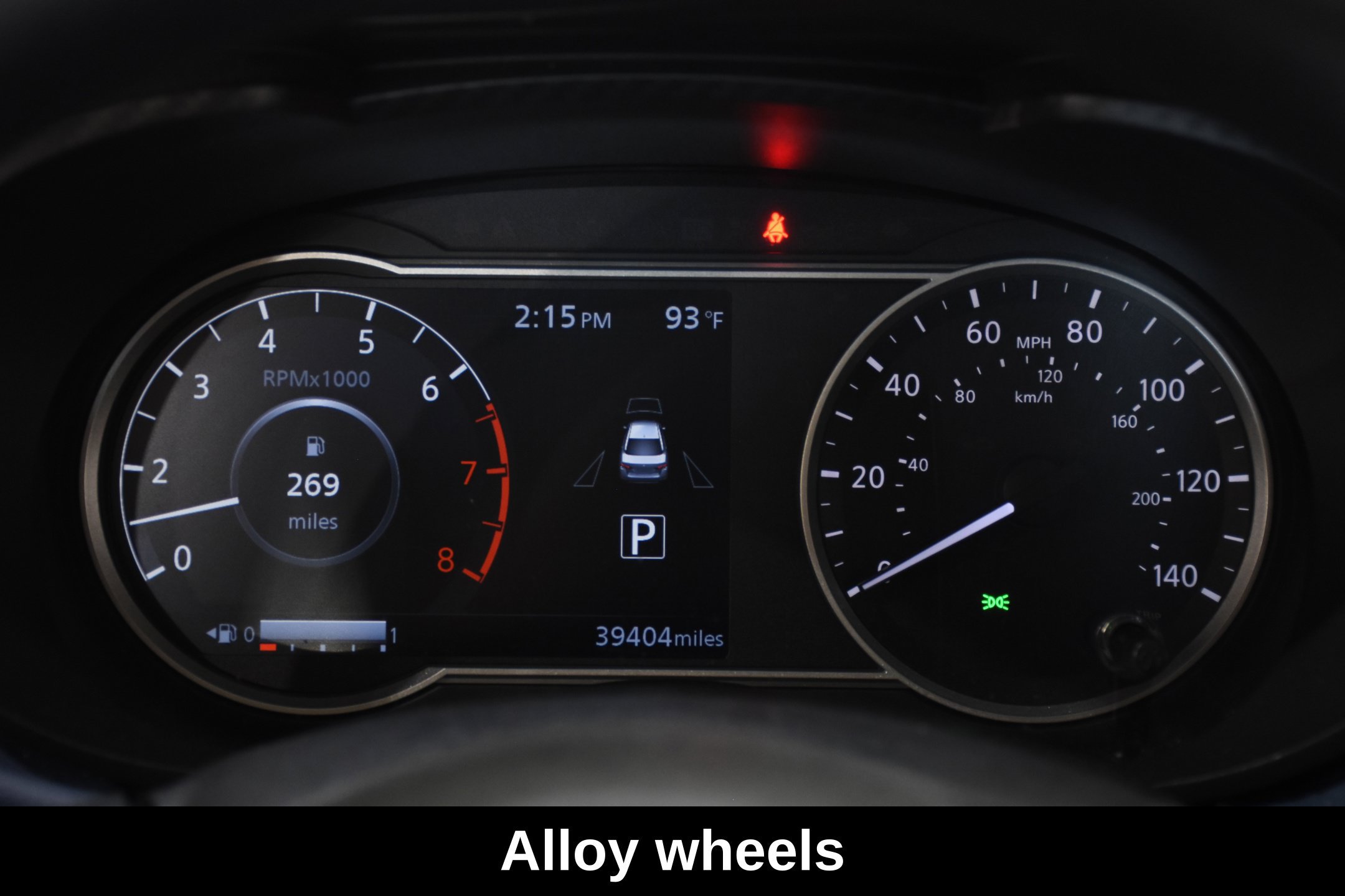 Used 2025 Nissan Versa SV FWD image 15