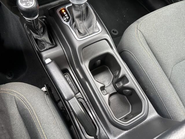 Used 2025 Jeep Wrangler Willys image 29