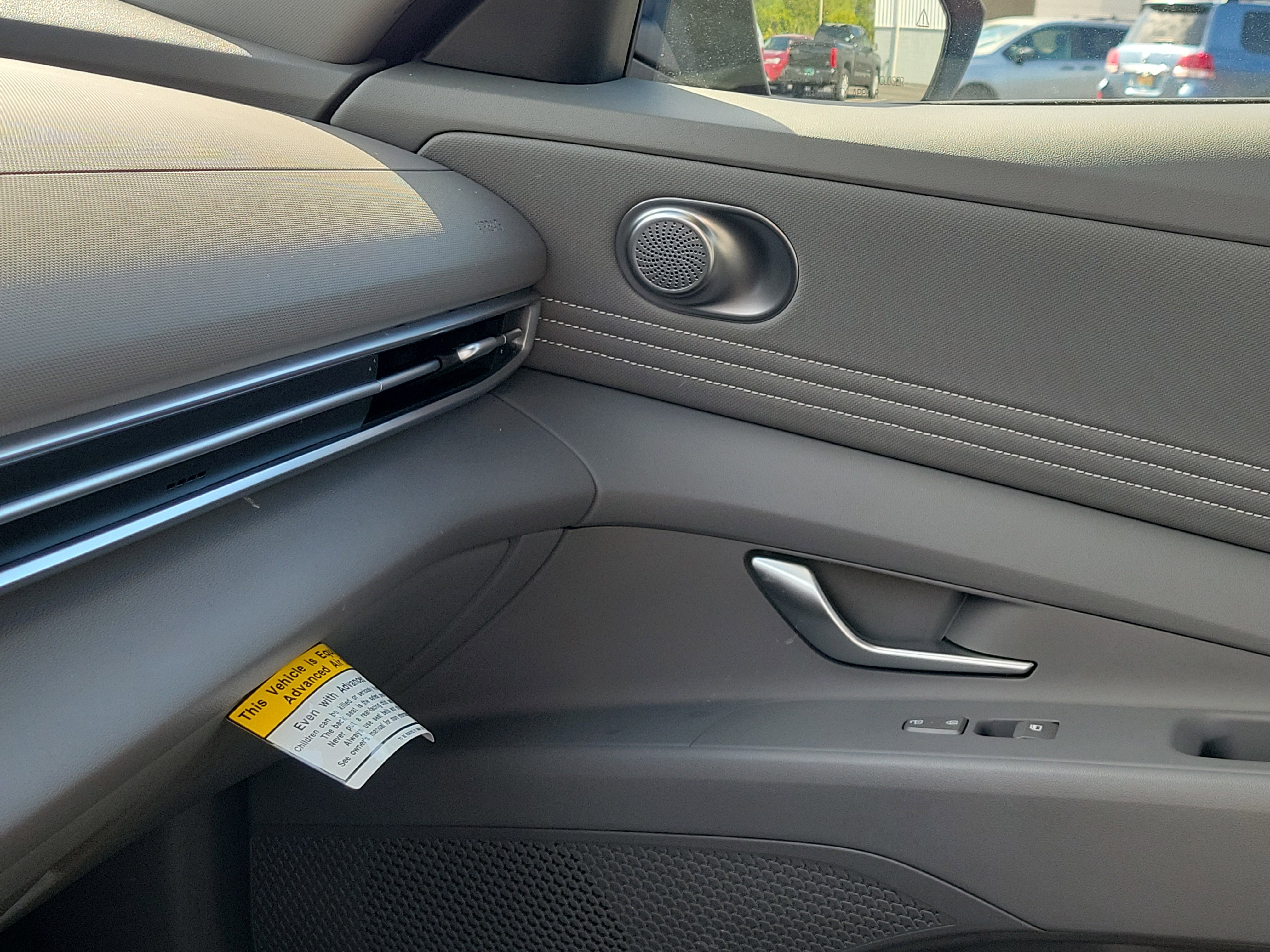 Used 2025 Hyundai Elantra Sport image 30
