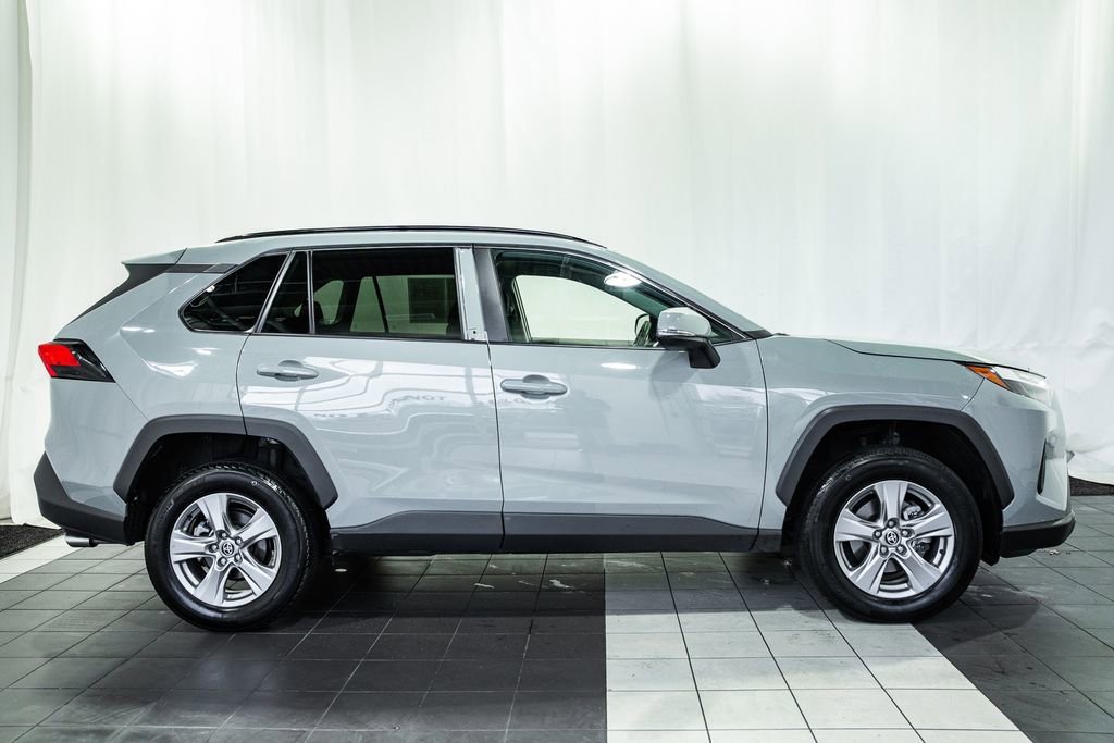 Used 2023 Toyota RAV4 XLE image 3
