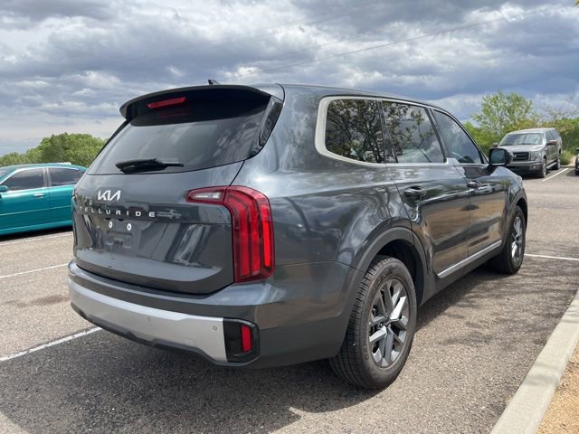 Used 2023 Kia Telluride LX FWD image 18