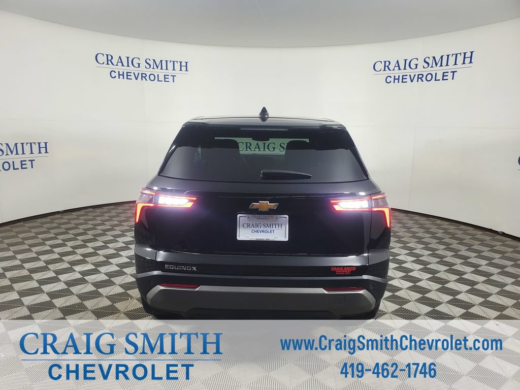 Used 2025 Chevrolet Equinox LT FWD image 4