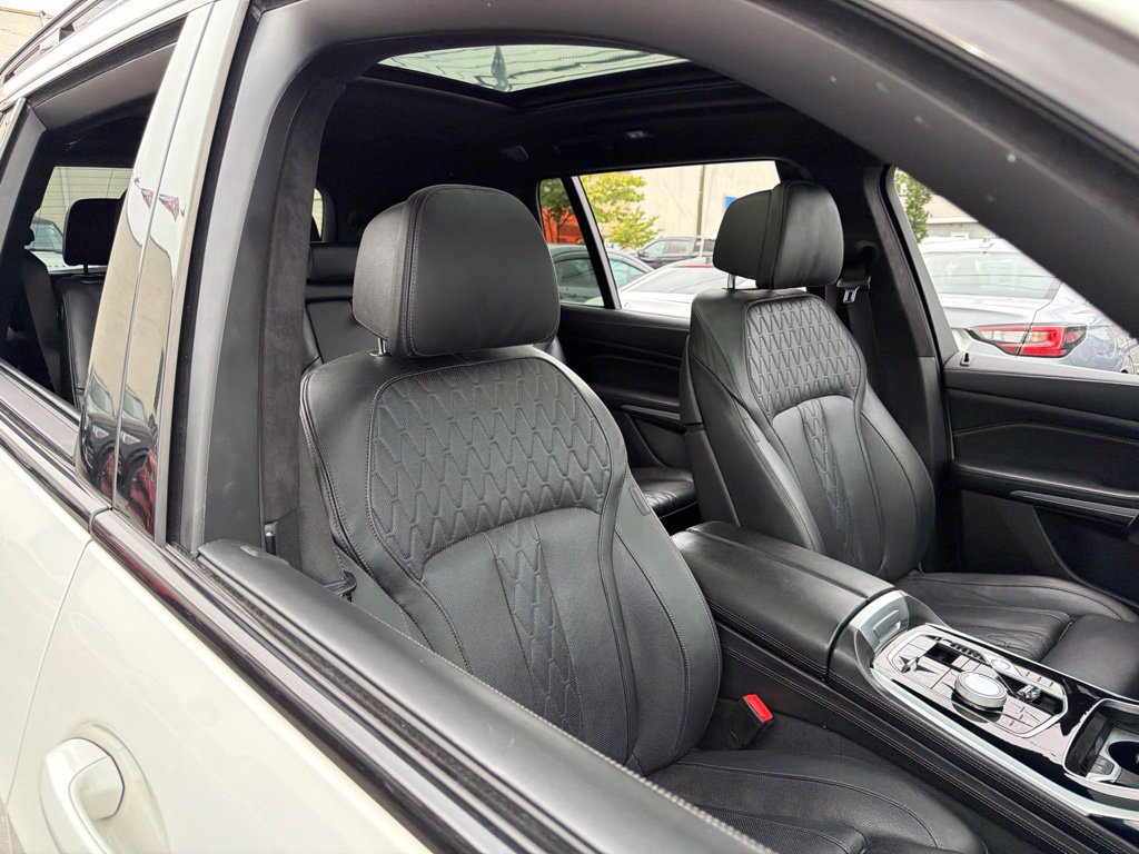 Used 2024 BMW X7 xDrive40i w/ Executive Package AWD/4WD image 17