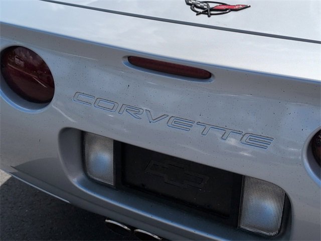 Used 2000 Chevrolet Corvette Coupe w/ Roof Pkg image 11