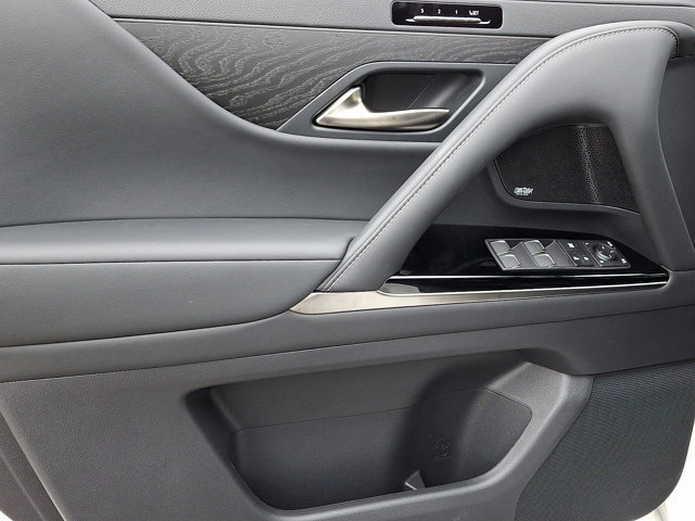 New 2026 Lexus LX 700h Luxury image 8