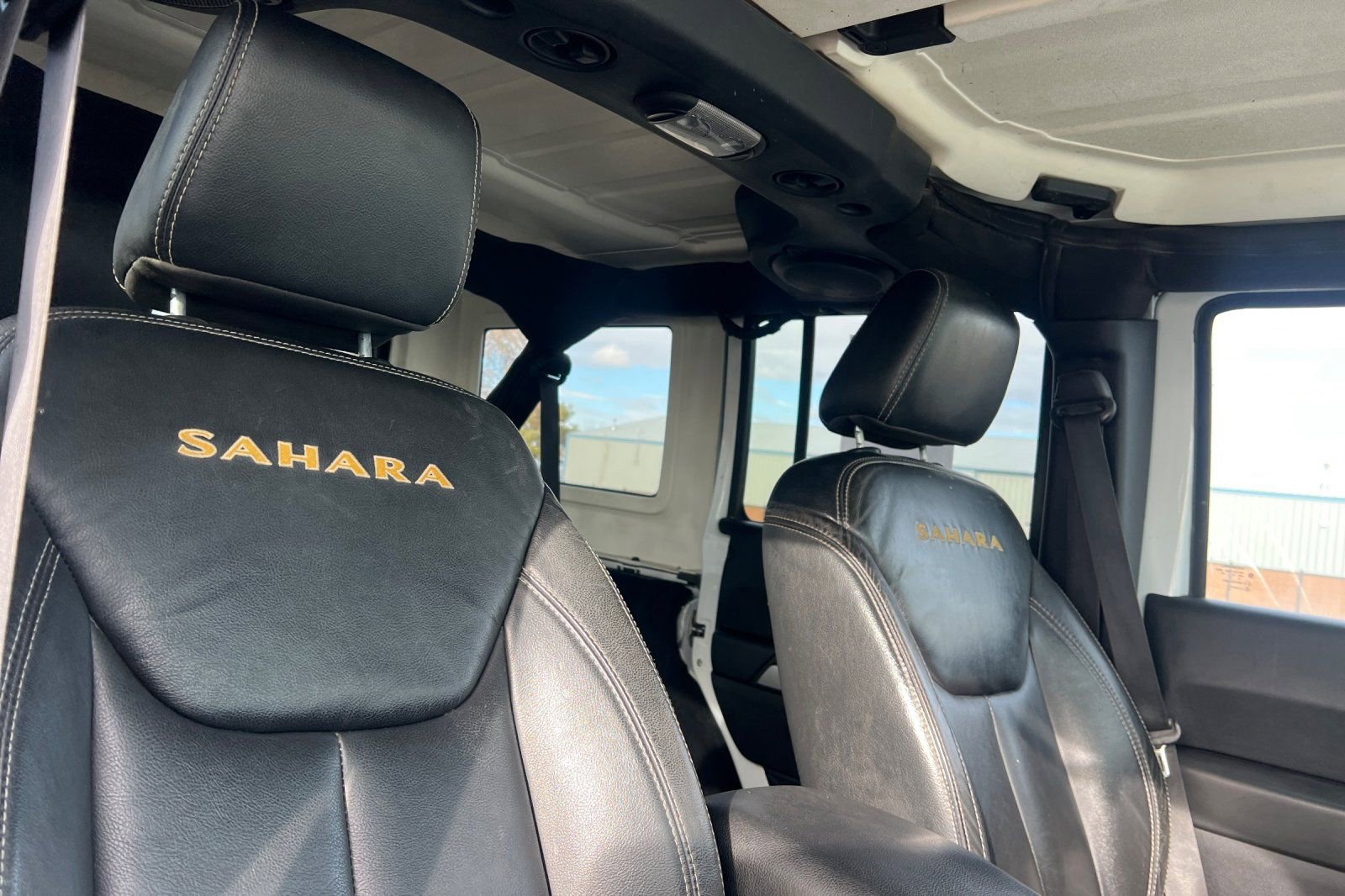 Used 2013 Jeep Wrangler Unlimited Sahara w/ Connectivity Group image 14