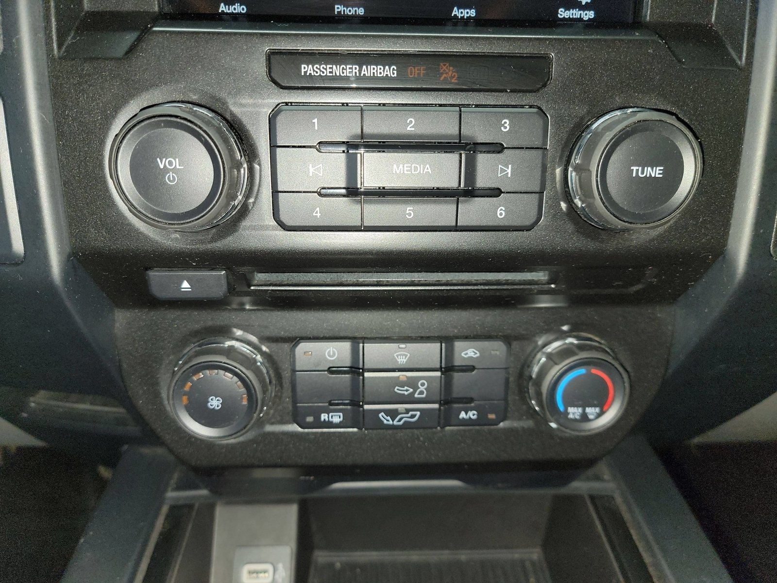 Used 2017 Ford F150 XL w/ Equipment Group 101A Mid AWD/4WD image 21