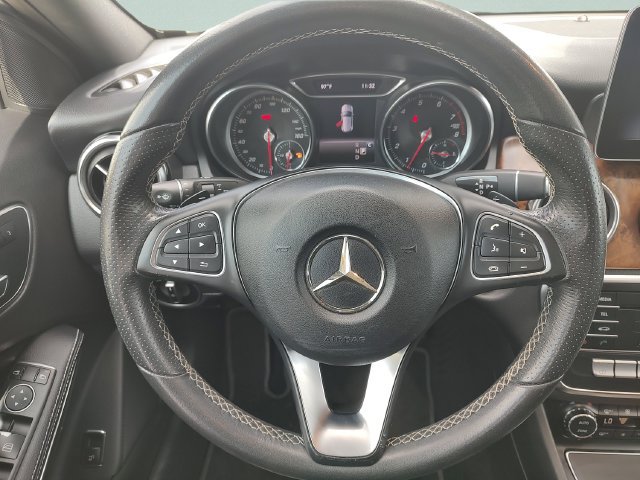 Used 2018 Mercedes-Benz GLA 250 image 11