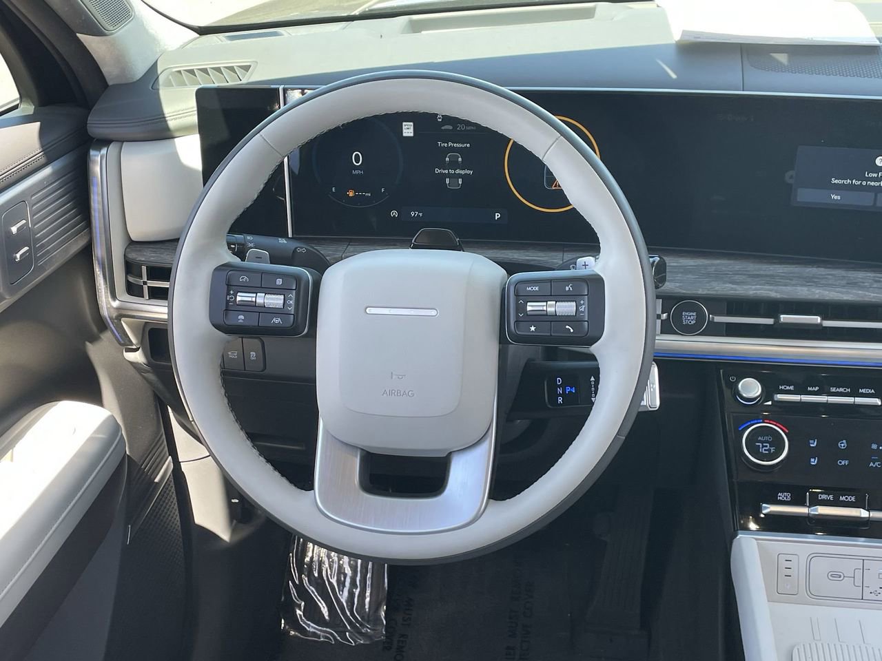 Certified 2025 Hyundai Santa Fe Calligraphy image 13