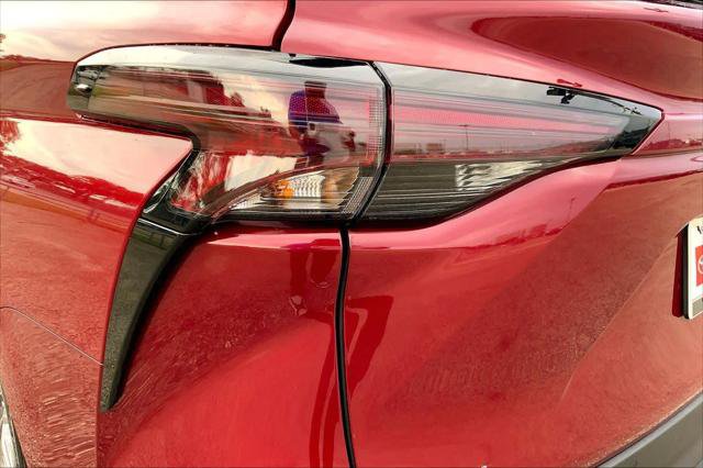 Certified 2026 Toyota Sienna XLE FWD image 28