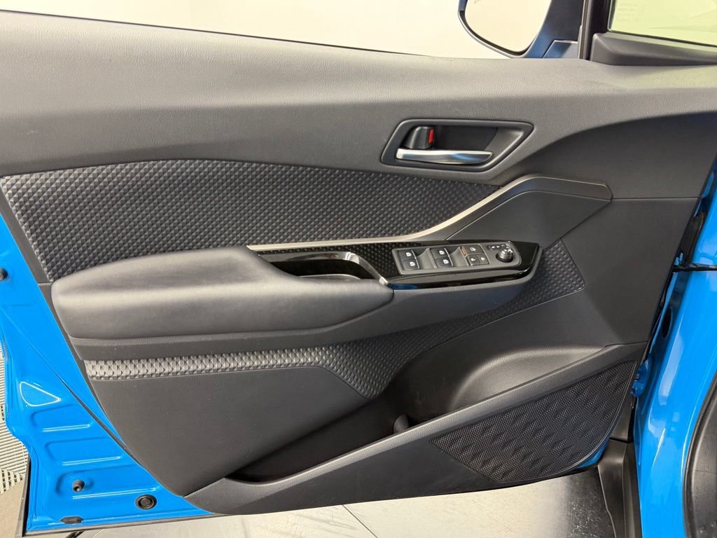 Used 2019 Toyota C-HR XLE FWD image 19