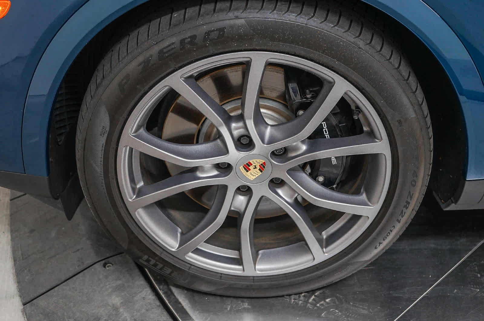 Certified 2024 Porsche Cayenne S AWD/4WD image 14