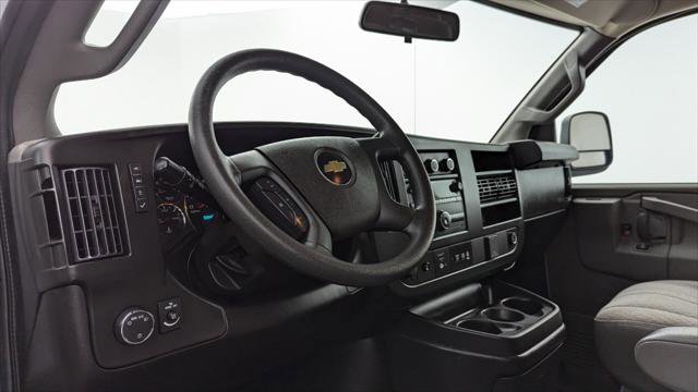 Used 2023 Chevrolet Express 3500 LS RWD image 21