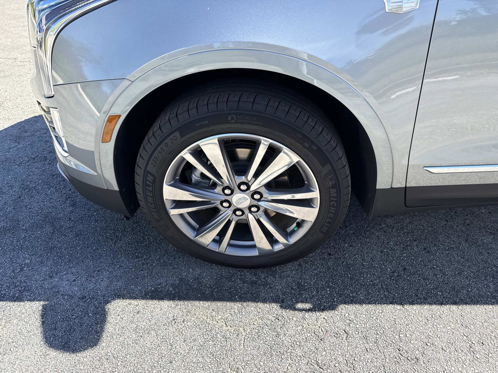 Certified 2025 Cadillac XT5 Premium Luxury image 9