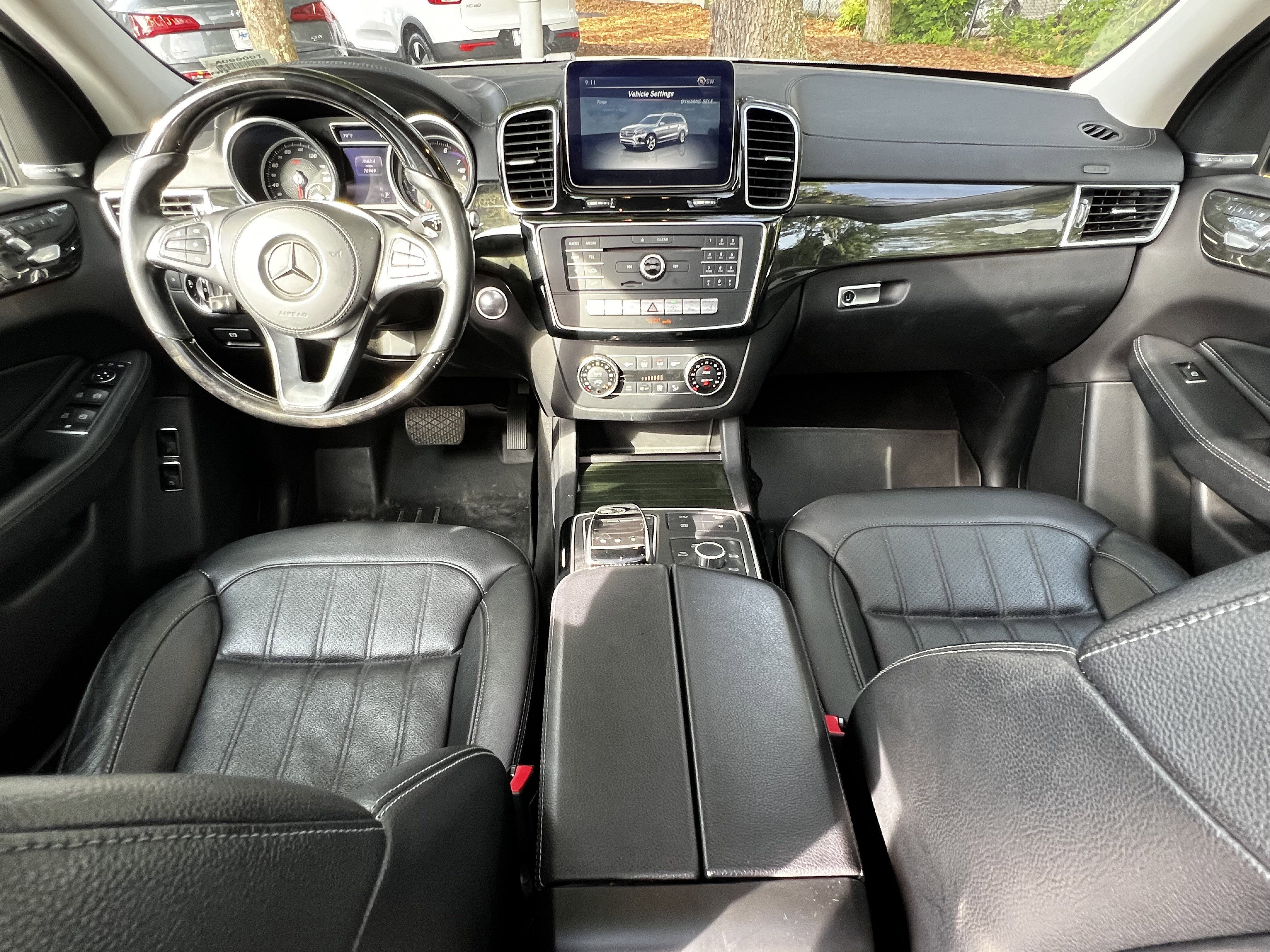 Used 2017 Mercedes-Benz GLS 450 4MATIC image 31