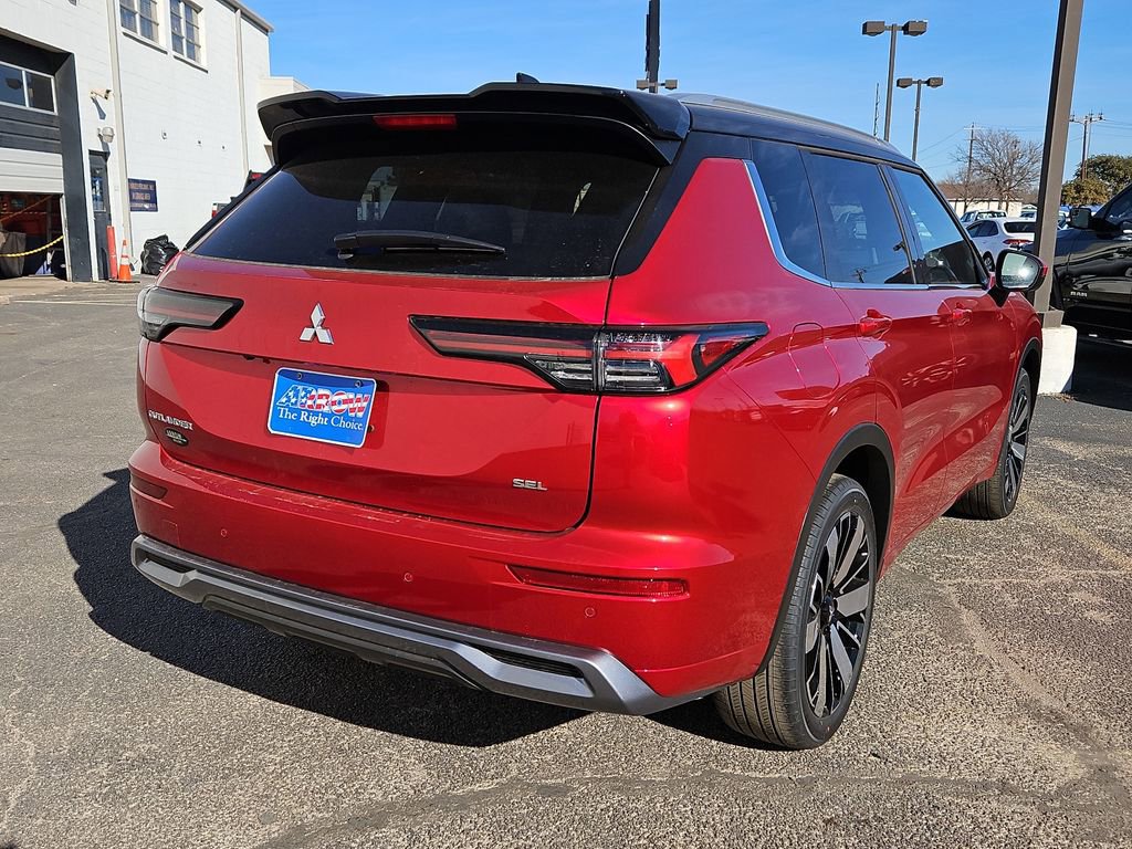 New 2026 Mitsubishi Outlander SEL image 12