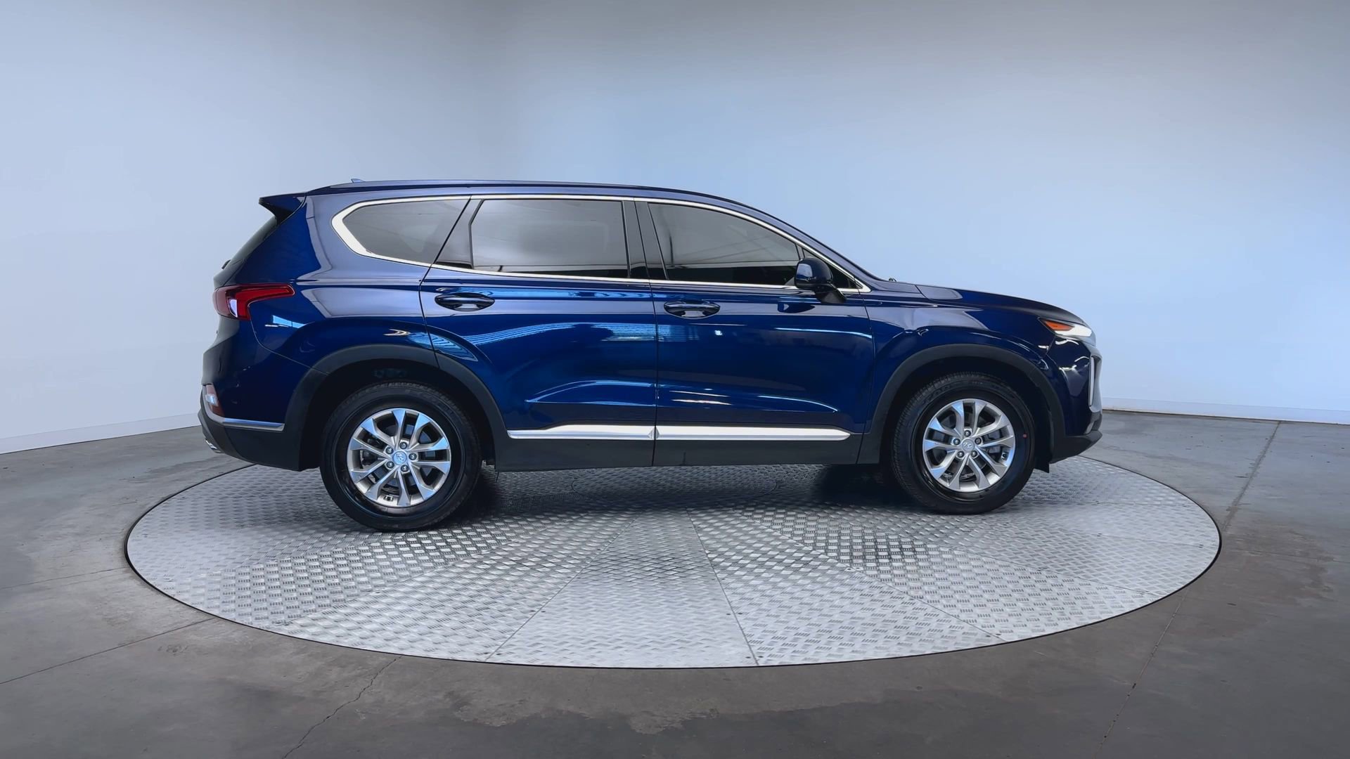 Used 2019 Hyundai Santa Fe SEL AWD/4WD image 9