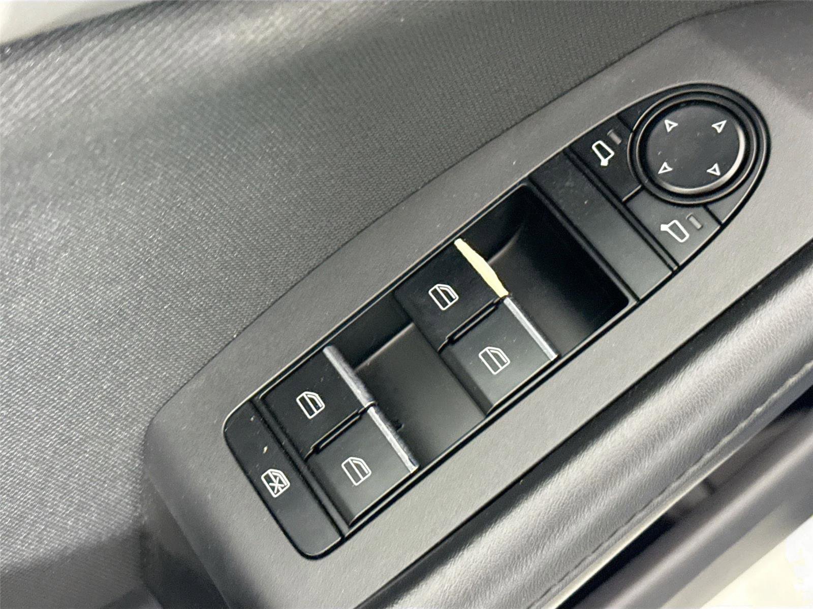 Used 2020 MAZDA MAZDA3 4DR FWD image 27