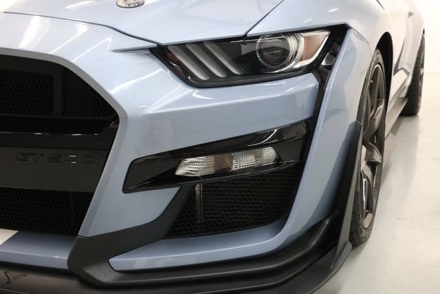 Used 2022 Ford Mustang Shelby GT500 w/ Carbon Fiber Track Pack RWD image 56