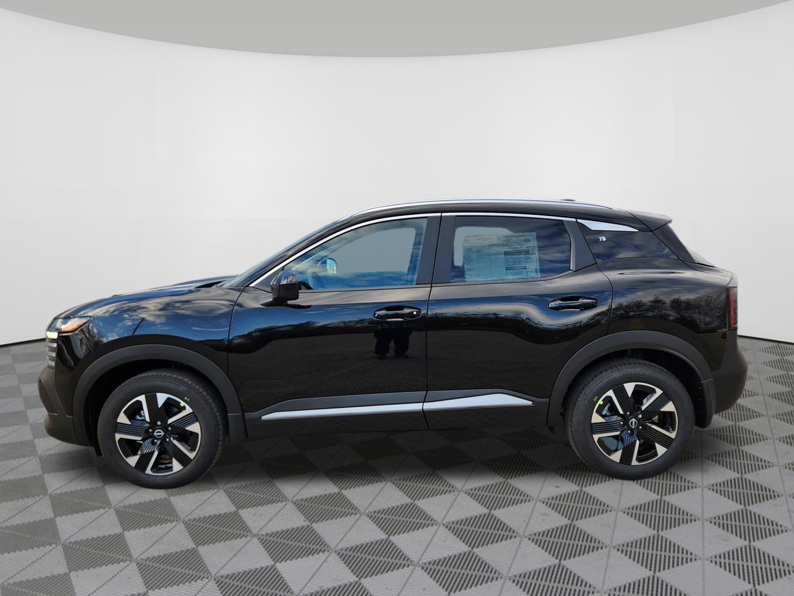 Used 2026 Nissan Kicks SV w/ Cold Weather Package AWD/4WD image 5