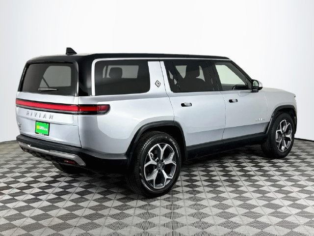 Used 2024 Rivian R1S Adventure Dual AWD/4WD image 8