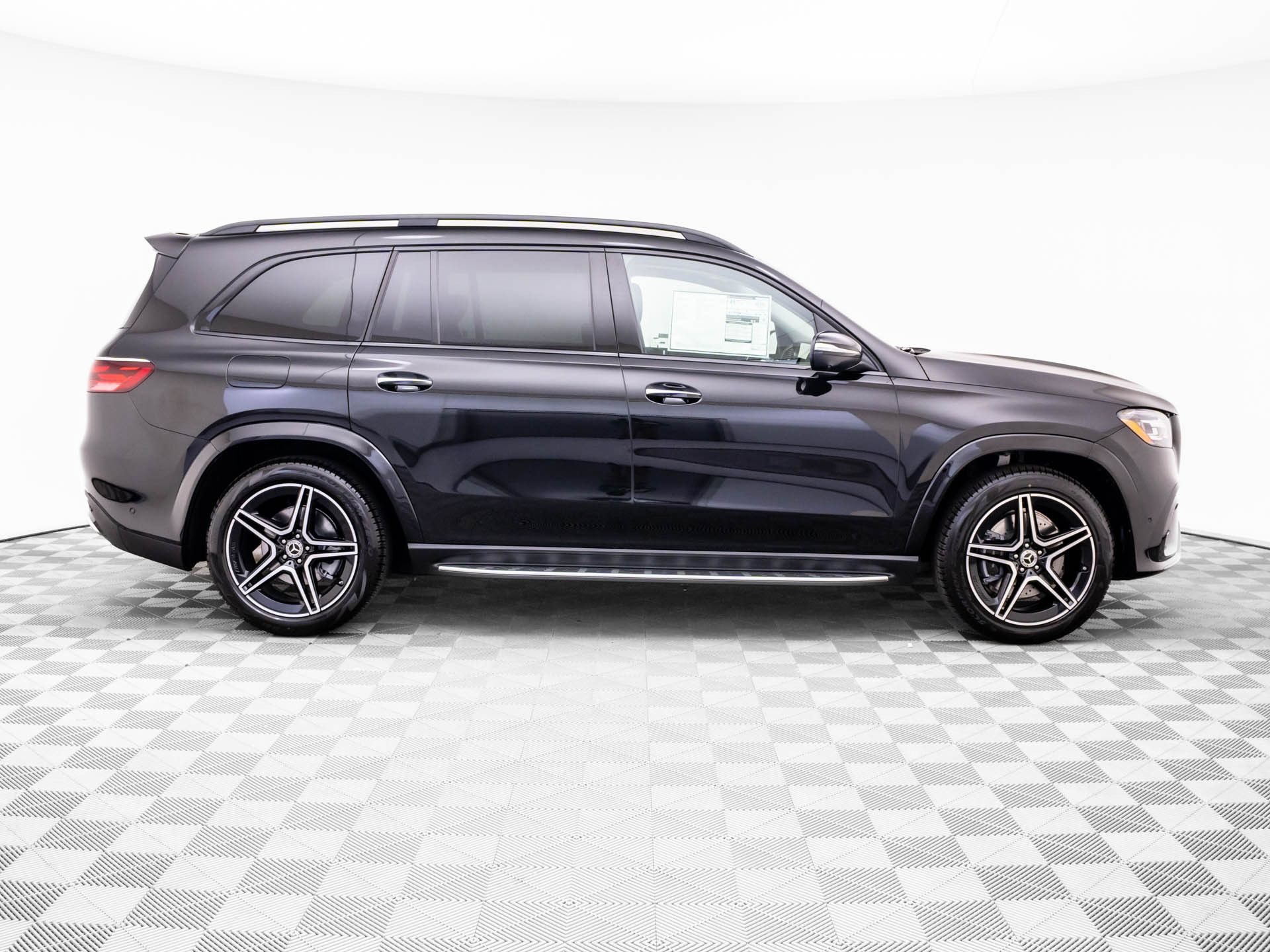 New 2026 Mercedes-Benz GLS 450 4MATIC image 6