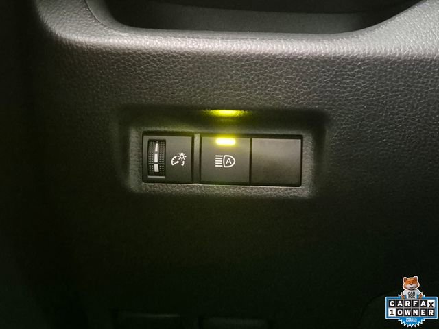 Used 2025 Toyota RAV4 XLE image 16