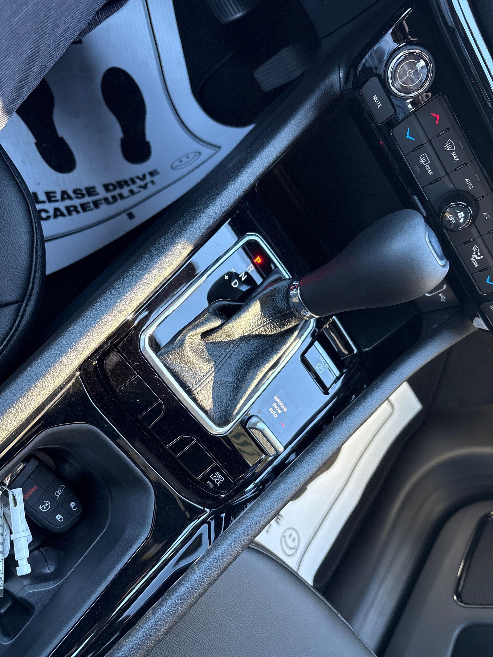 New 2026 Jeep Compass Limited image 16