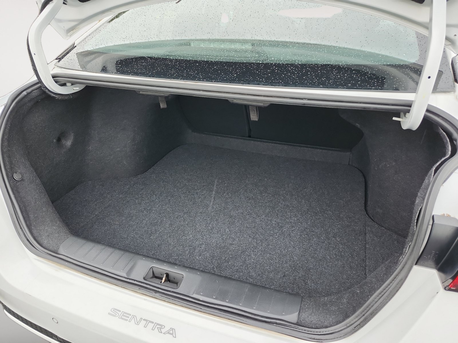 Used 2022 Nissan Sentra SV w/ Trunk Package FWD image 16