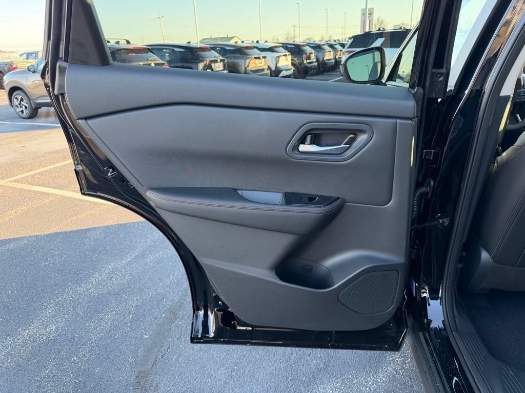 New 2026 Nissan Rogue SV AWD/4WD image 14