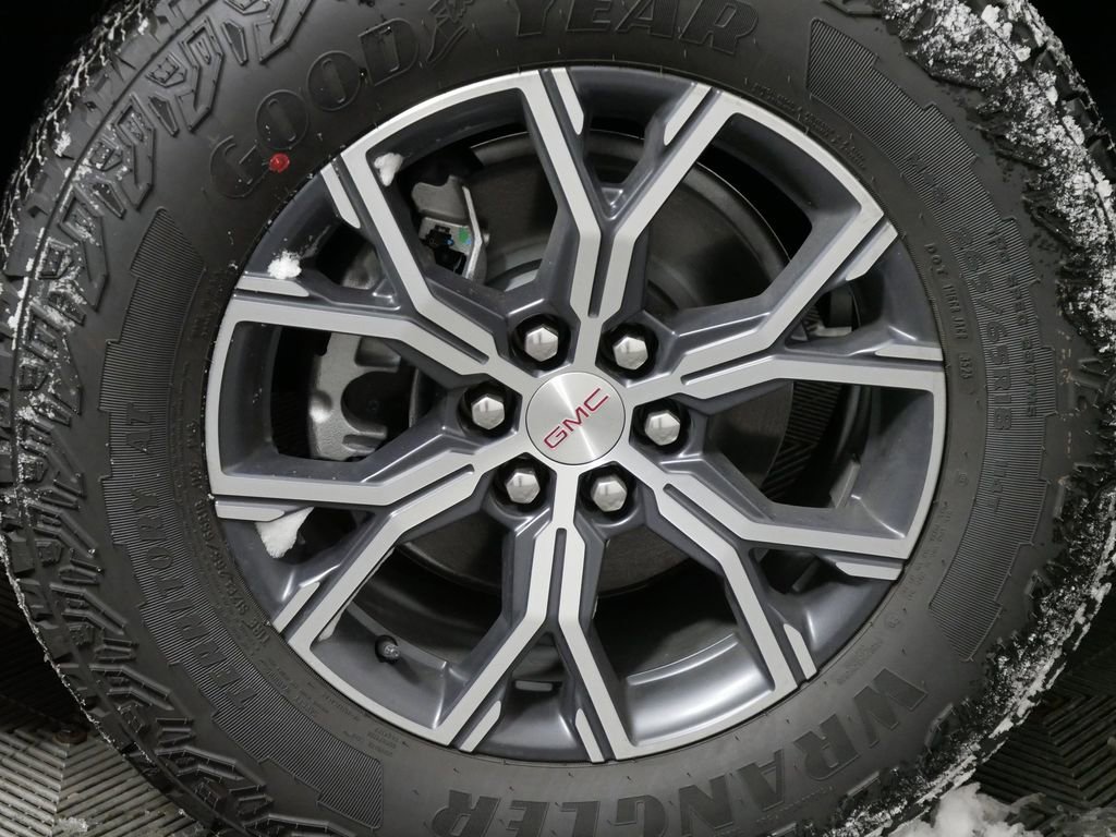 New 2026 GMC Acadia AT4 w/ Luxury Package image 11