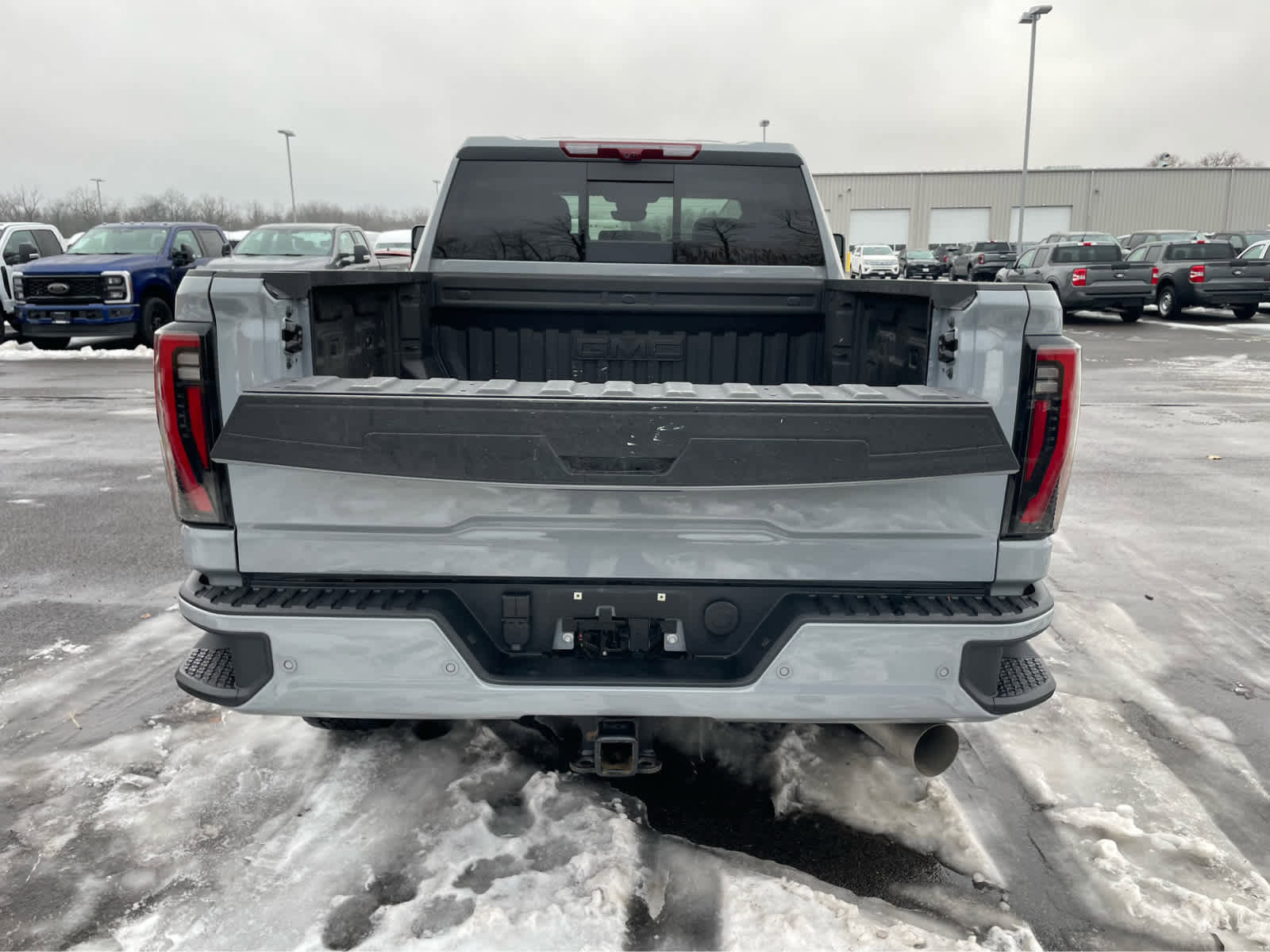 Used 2025 GMC Sierra 2500 AT4 w/ AT4 Premium Plus Package image 12