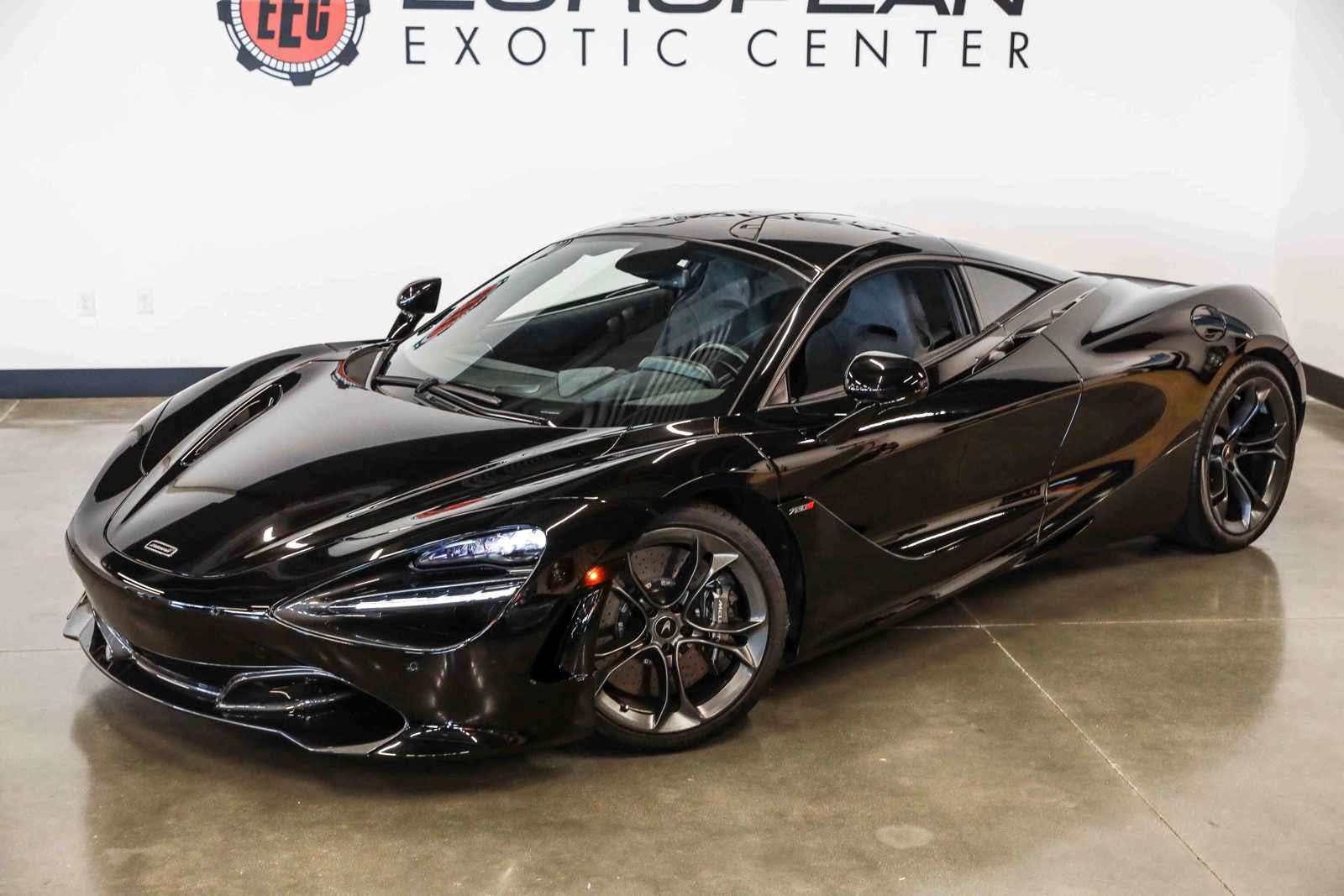 Used 2019 McLaren 720S RWD image 7