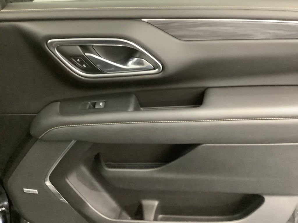 Used 2021 GMC Yukon SLT w/ SLT Luxury Package image 29