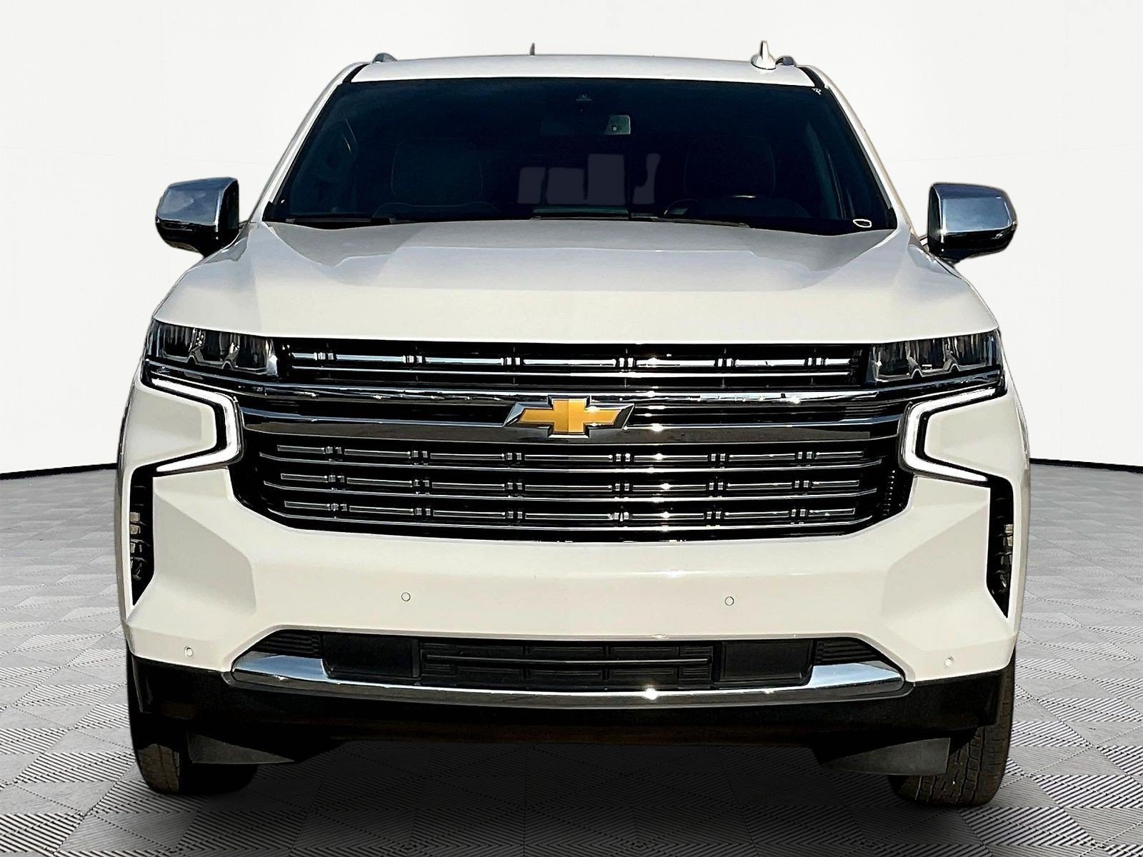 Used 2023 Chevrolet Tahoe Premier RWD image 2