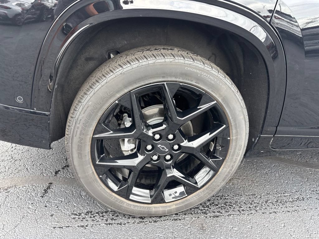 Used 2026 Chevrolet Traverse RS AWD/4WD image 11