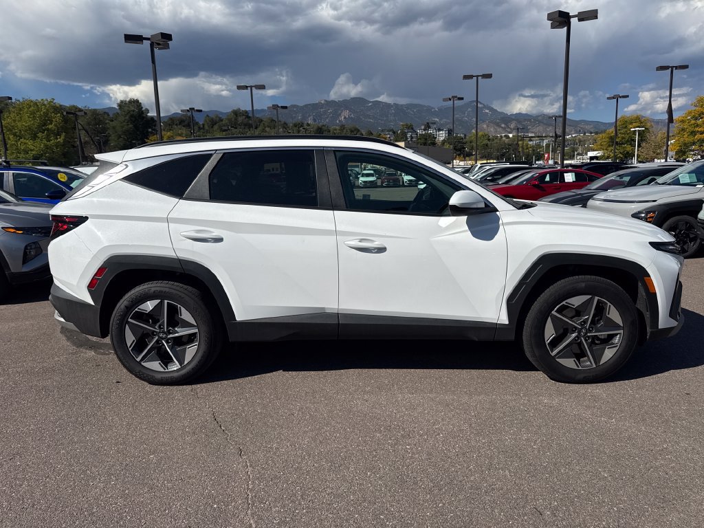 Used 2025 Hyundai Tucson SEL AWD/4WD image 13
